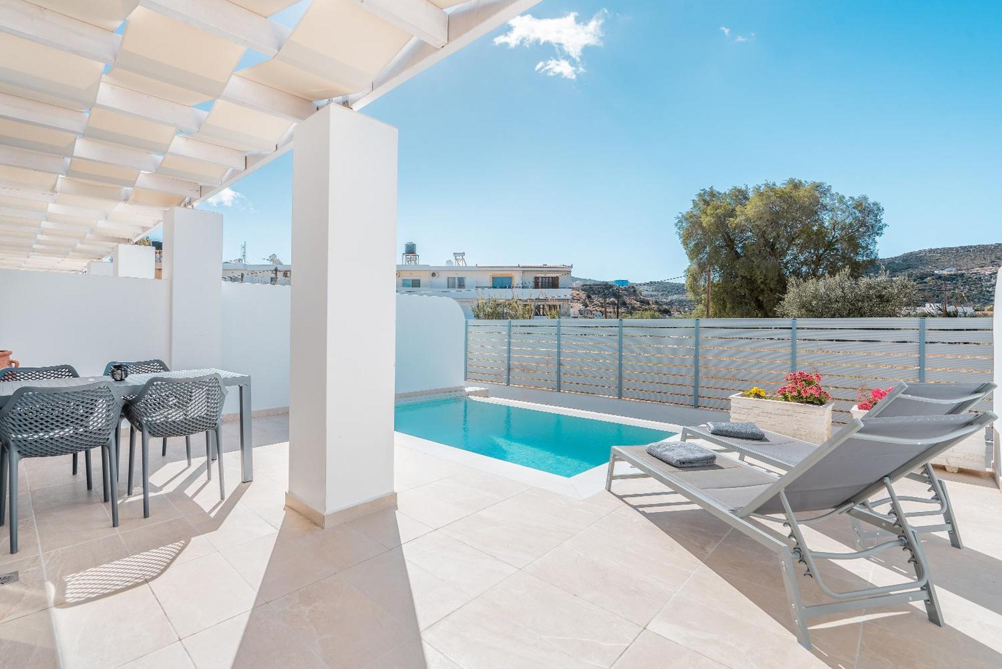 Villa Punta Mare 1 *